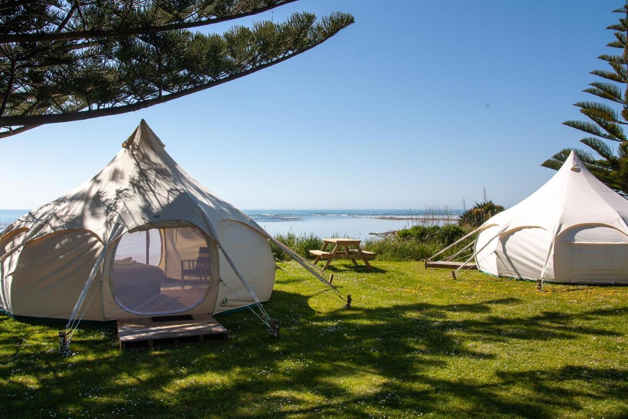 Tatapouri Bay Hotel Gisborne Bagian luar foto